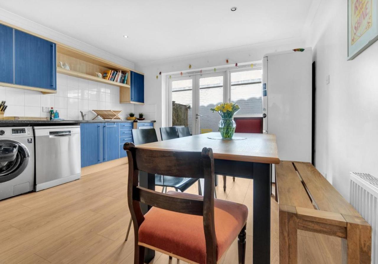 Vila Golden Sunset House With Free Parking By My Getaways Hove Exteriér fotografie